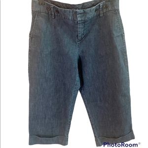 GAP Blue jean capris Size 10